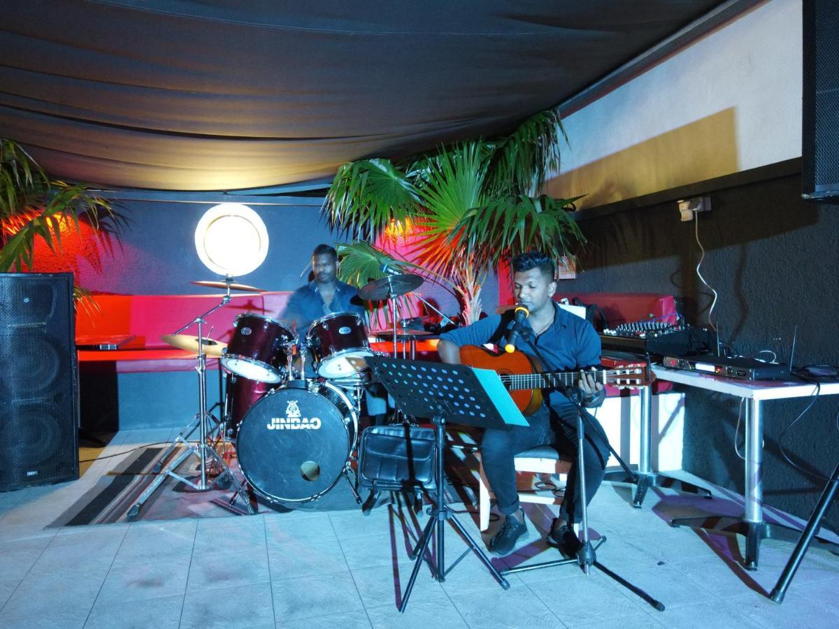 Le Pole Hotel Grand Bay Ngoại thất bức ảnh