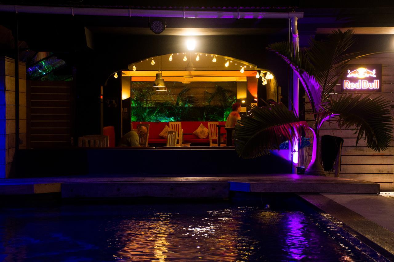 Le Pole Hotel Grand Bay Ngoại thất bức ảnh