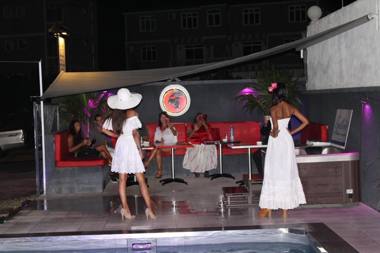 Le Pole Hotel Grand Bay Ngoại thất bức ảnh